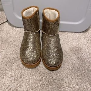 Size 11 gold sparkle boots